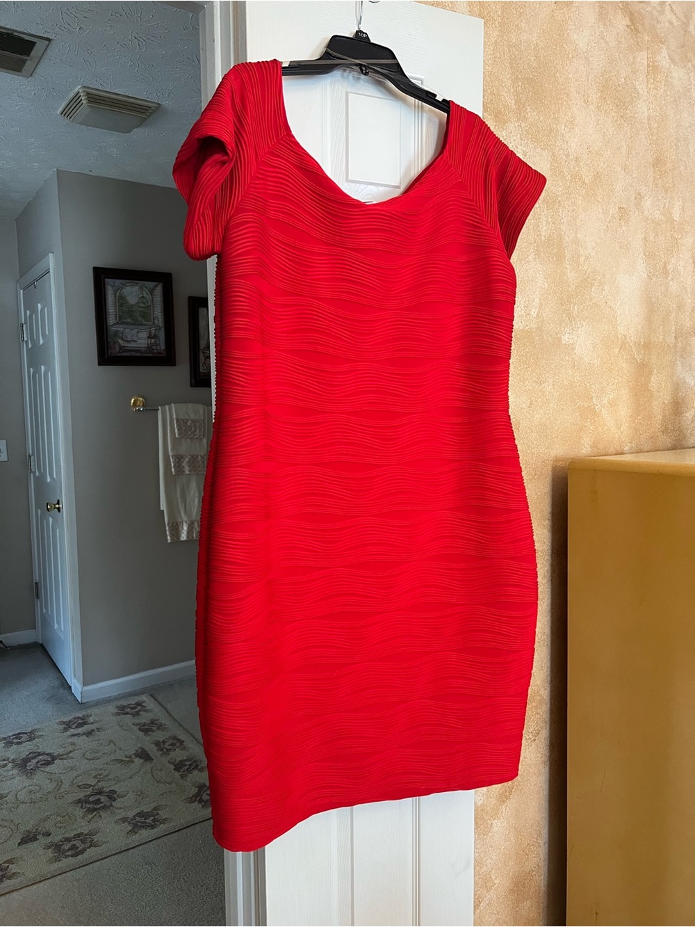 Glamour & Co. Vibrant Red Textured Short Sleeve Bodycon Sheath Dress